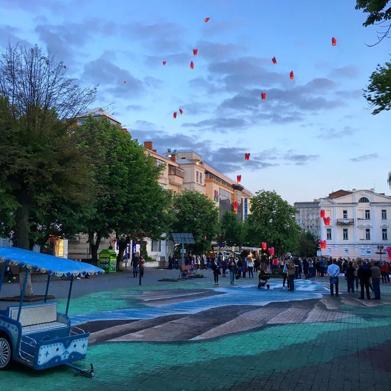 Apartment неймовірно затишна студія у самому центрі міста